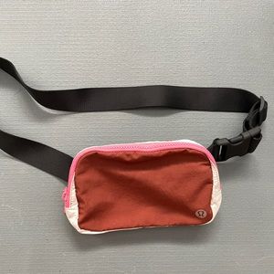 Waist belt purse